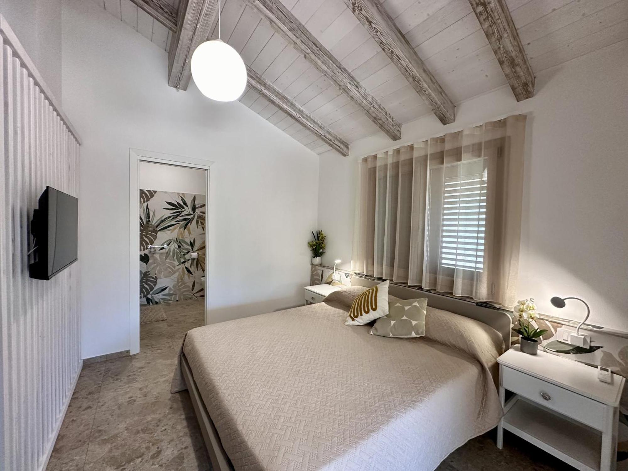 Villa Smeraldo 卡斯蒂亚达斯 外观 照片